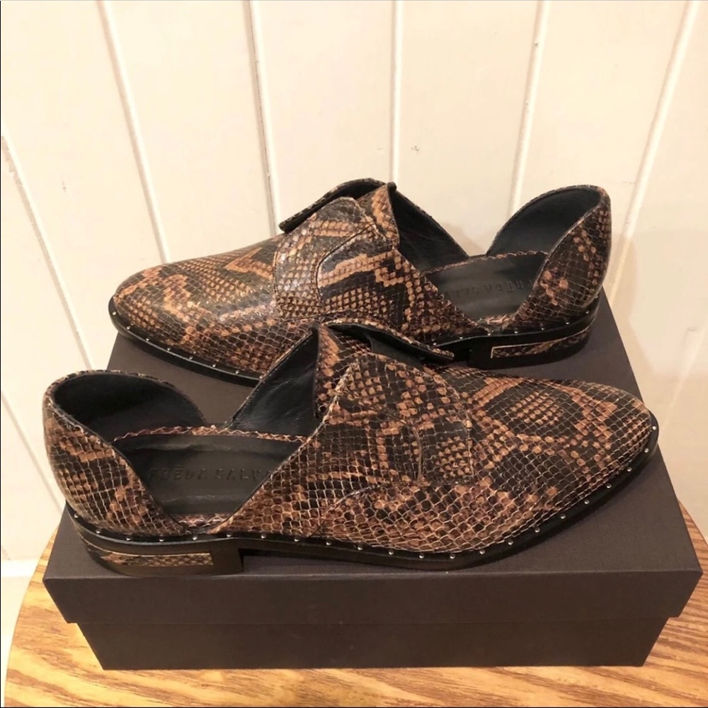 Freda Salvador Oxfords, Snake